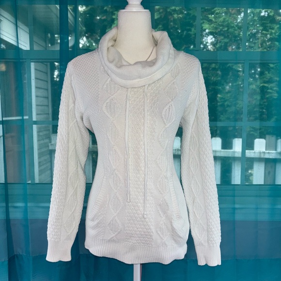 Preswick & Moore Winter White Cable Knit Cowl Neck Holiday Sweater Size M - Picture 3 of 8
